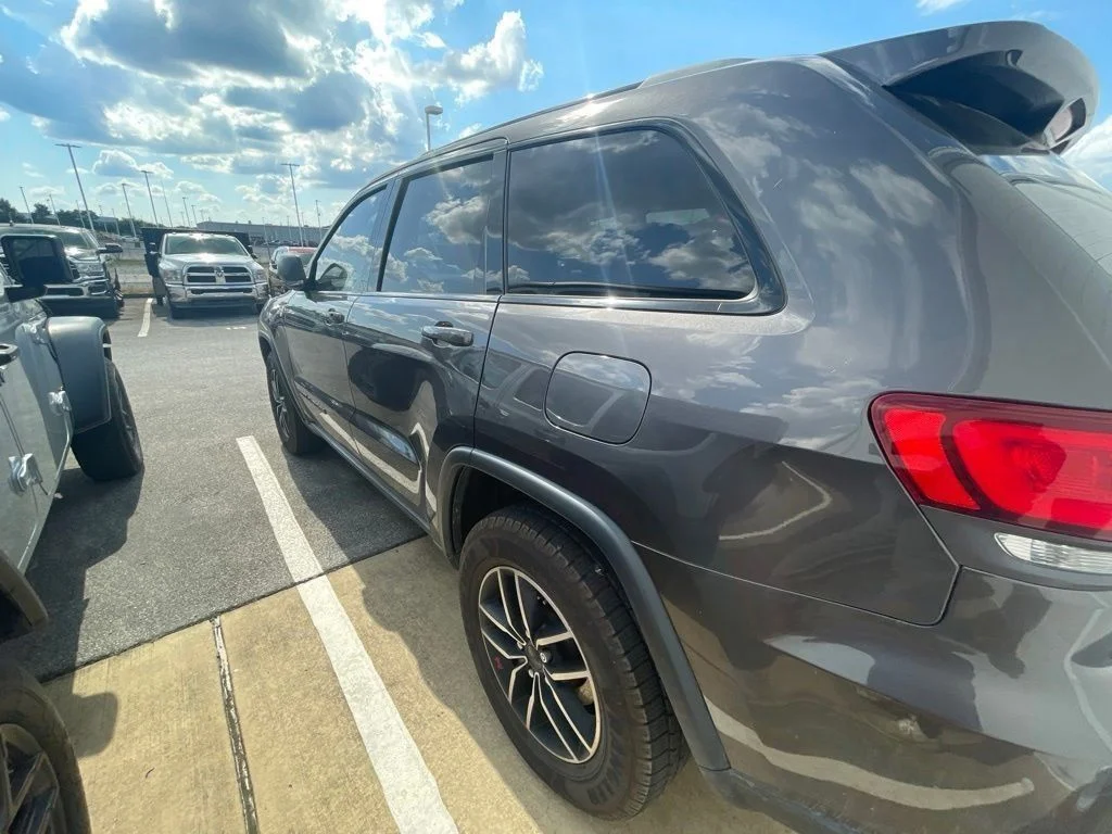 Used 2021 Gray Jeep Trailhawk image 13