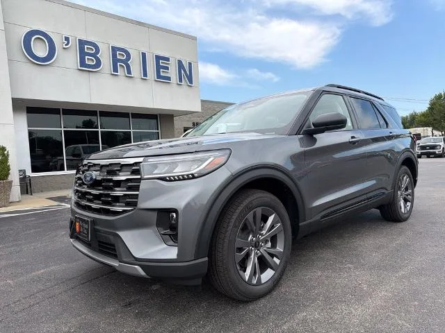 New 2026 Carbonized Gray Metallic Ford Active image 27