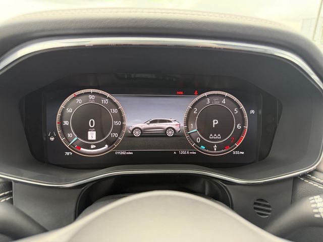 Certified Used 2024  Jaguar P250 R-Dynamic S image 14