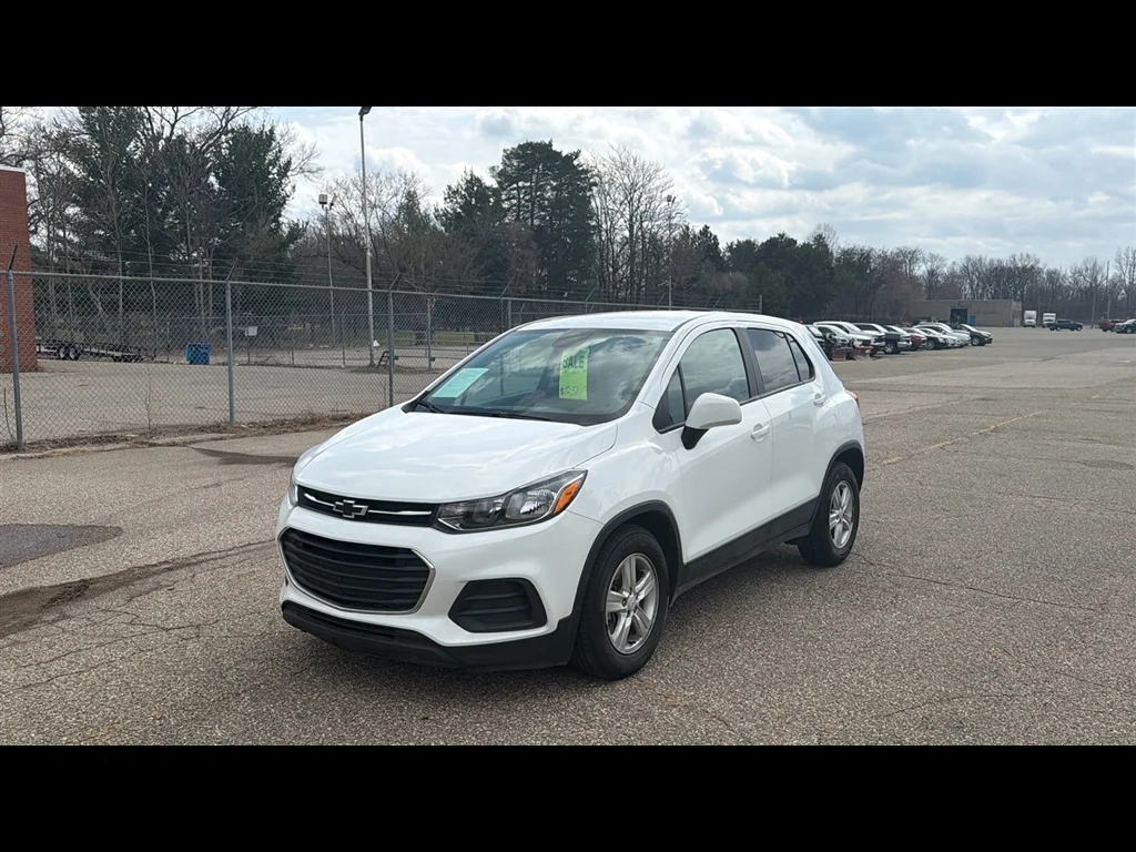 Used 2021 Chevrolet Trax LS with VIN KL7CJKSB3MB301924 for sale in Flint, MI