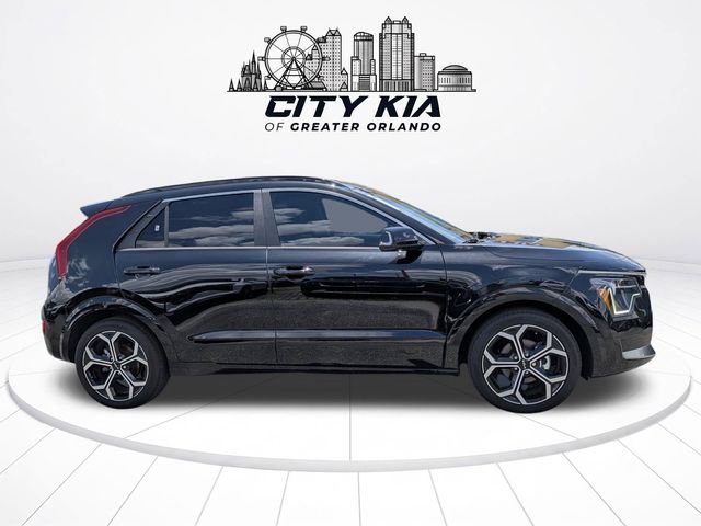 Used 2025 Black Kia EX Touring image 6