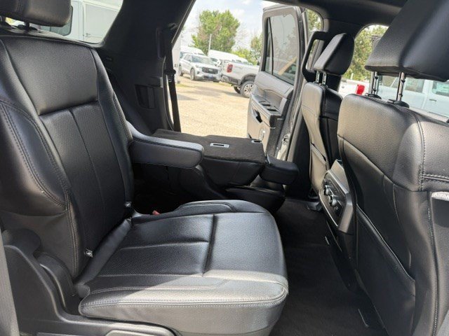 Used 2021 White Metallic Ford XLT image 35