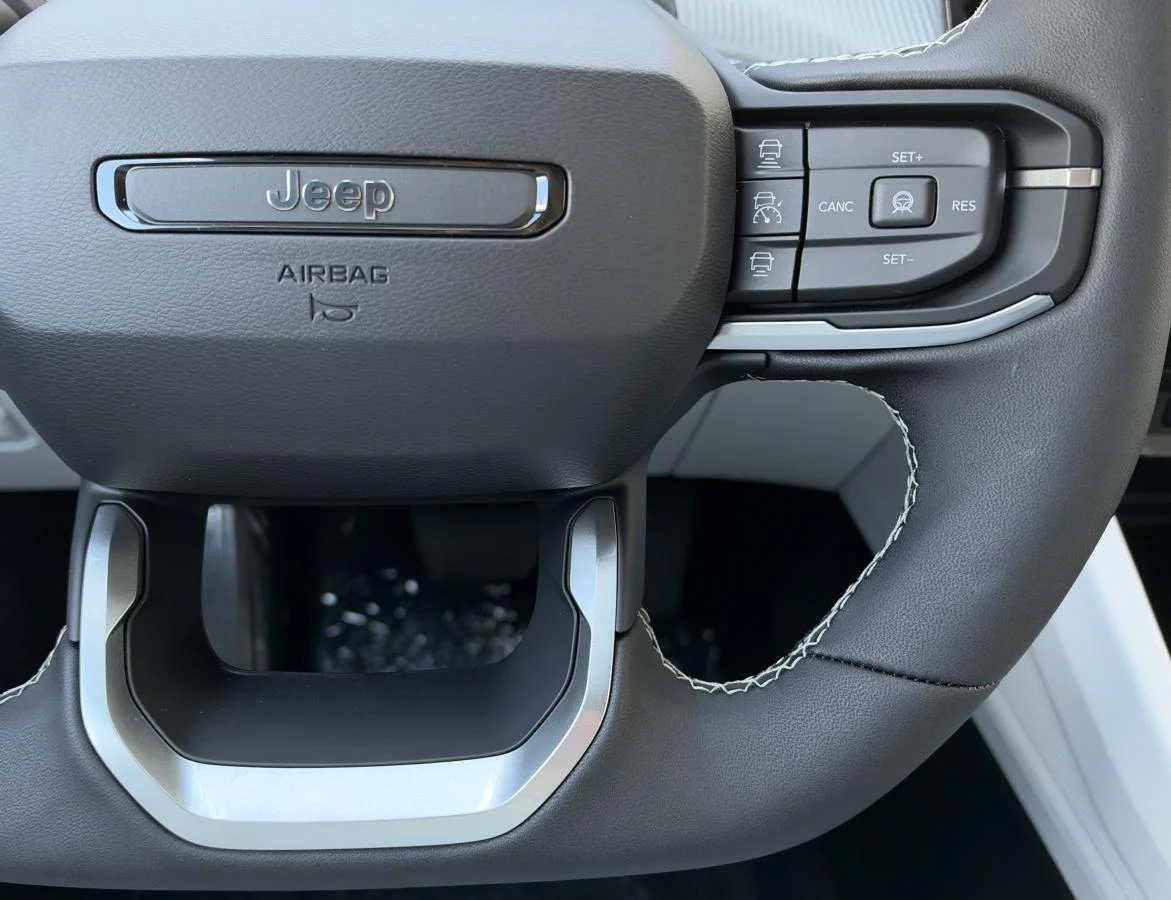 New 2026 Black Jeep Laredo image 31