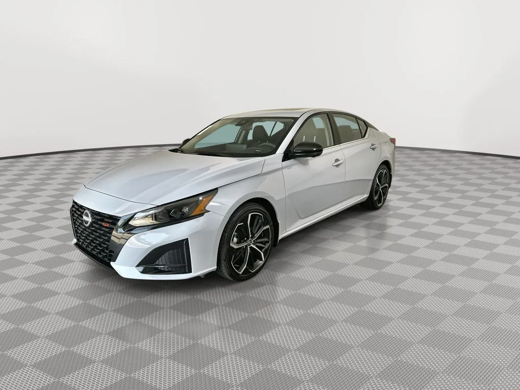 New 2026 Gray Nissan 2.5 SR image 4