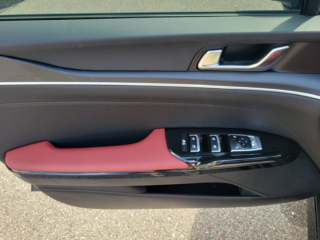 New 2026 Aurora Black Pearl Kia GT-Line FWD image 18
