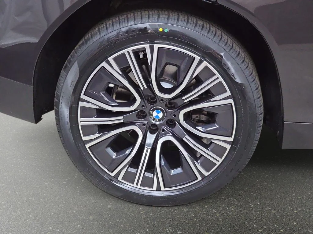 Used 2025 Dark Graphite Metallic BMW 30 xDrive image 35