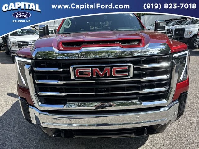 Used 2025 Red GMC SLT image 10