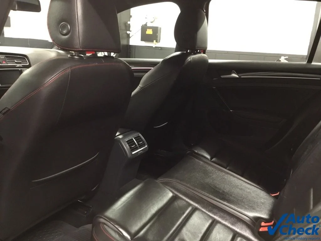 Used 2015 Red Volkswagen 2.0T SE image 27