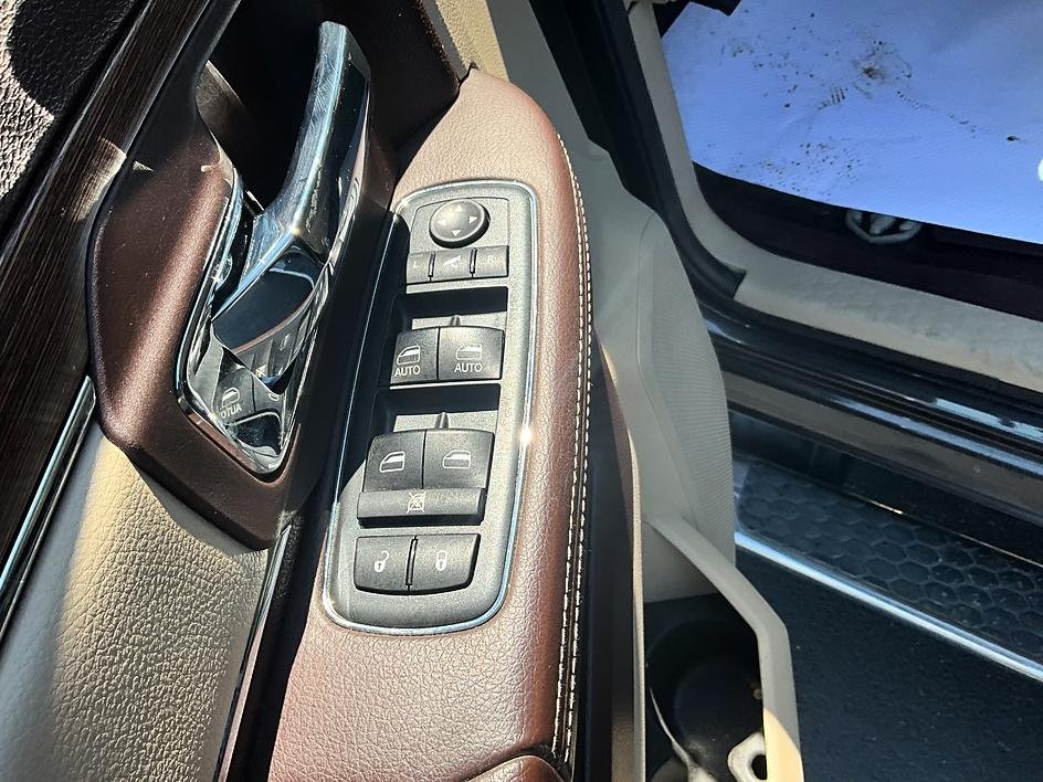 Used 2018 Gray Ram Laramie image 13
