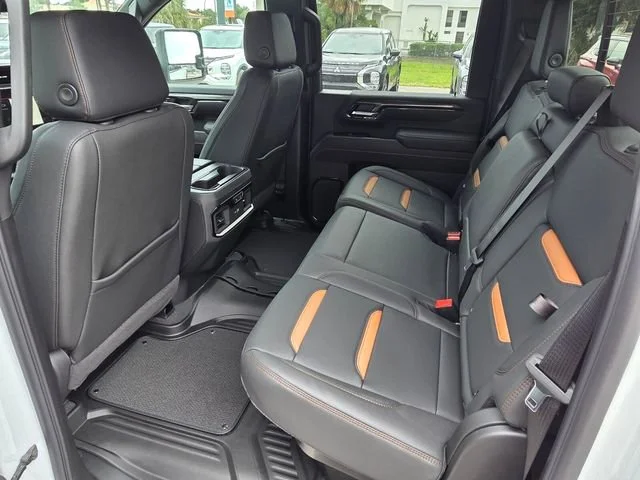 2026 GMC Sierra 2500HD AT4 - Photo 6