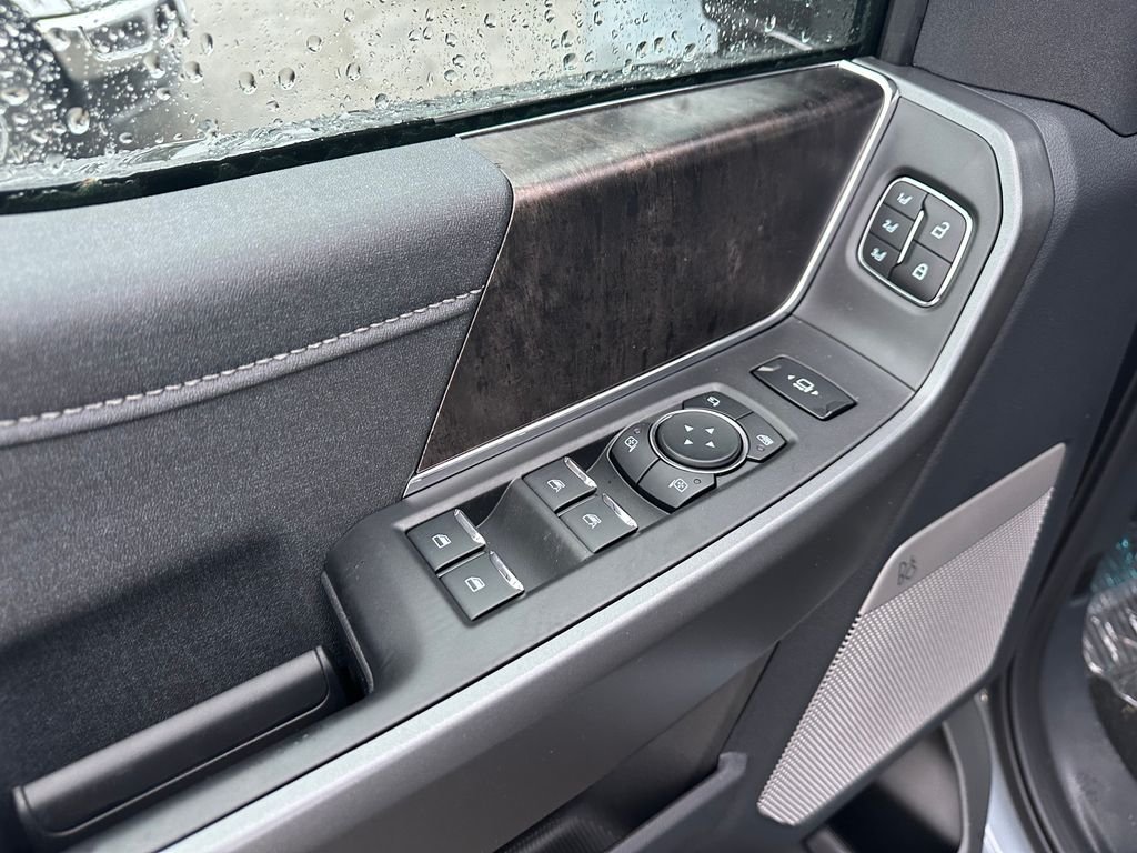 New 2026 Glacier Gray Metallic Tri-Coat Ford F-350® Lariat® image 12