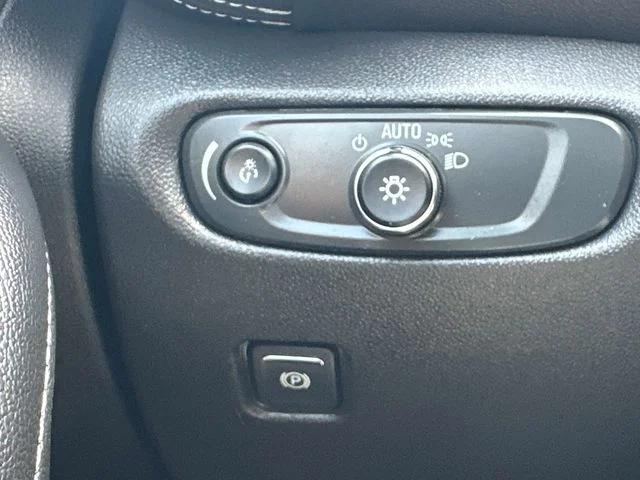 Used 2024 Gray Chevrolet LT image 25