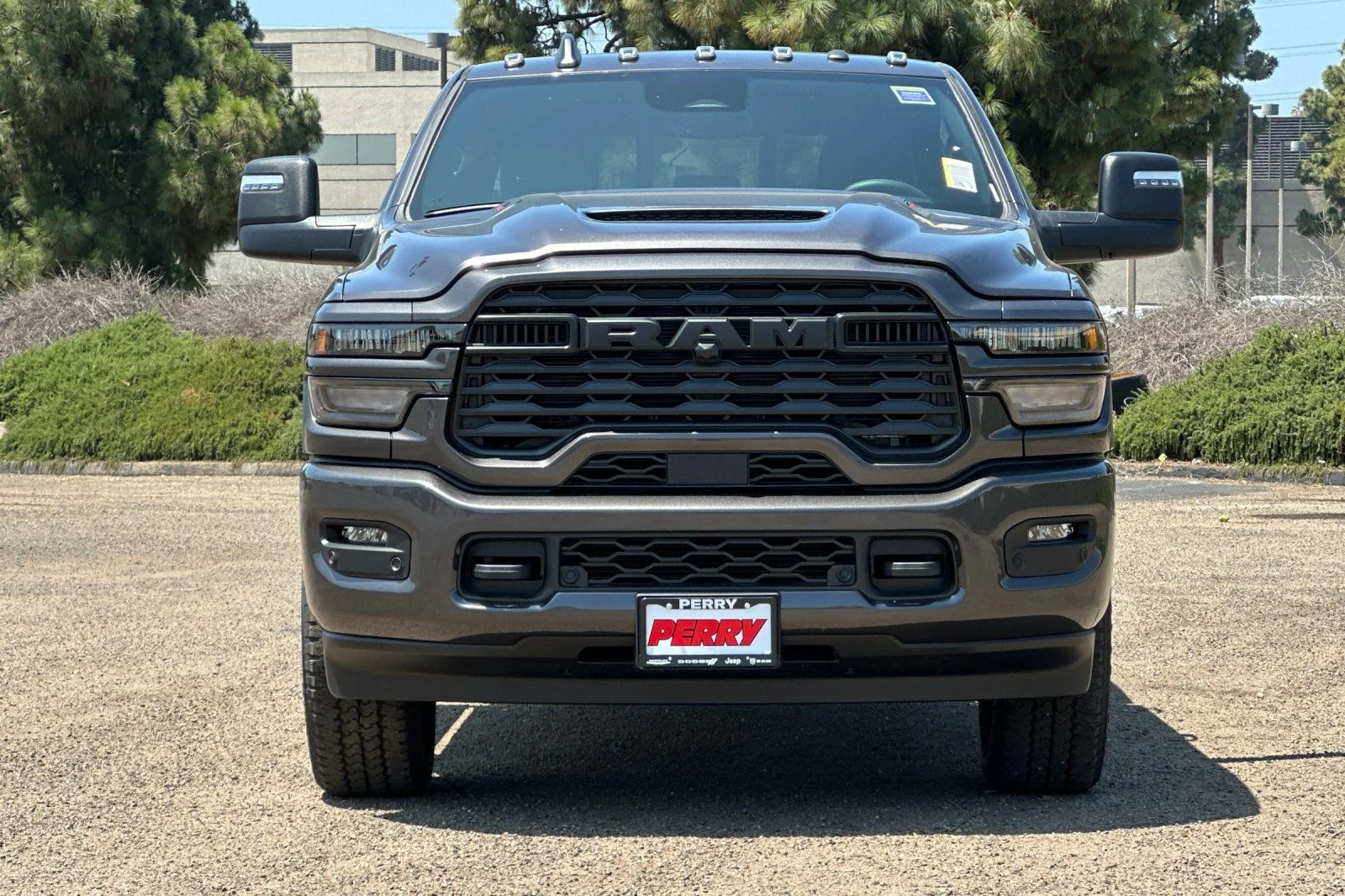 New 2026 Granite Crystal Metallic Clear-Coat Exterior Paint RAM Black Express image 5