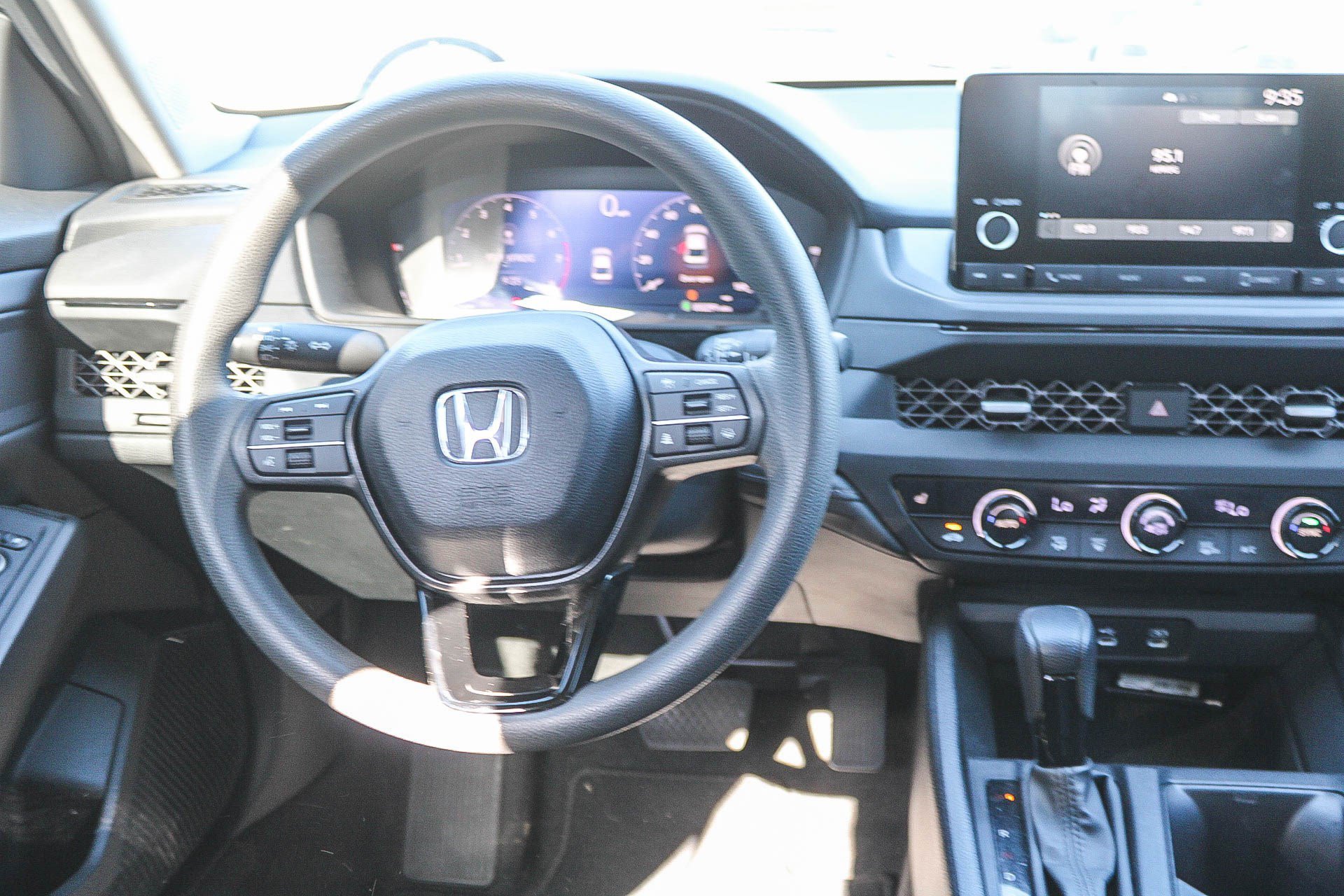 2024 Honda Accord EX - Photo 14