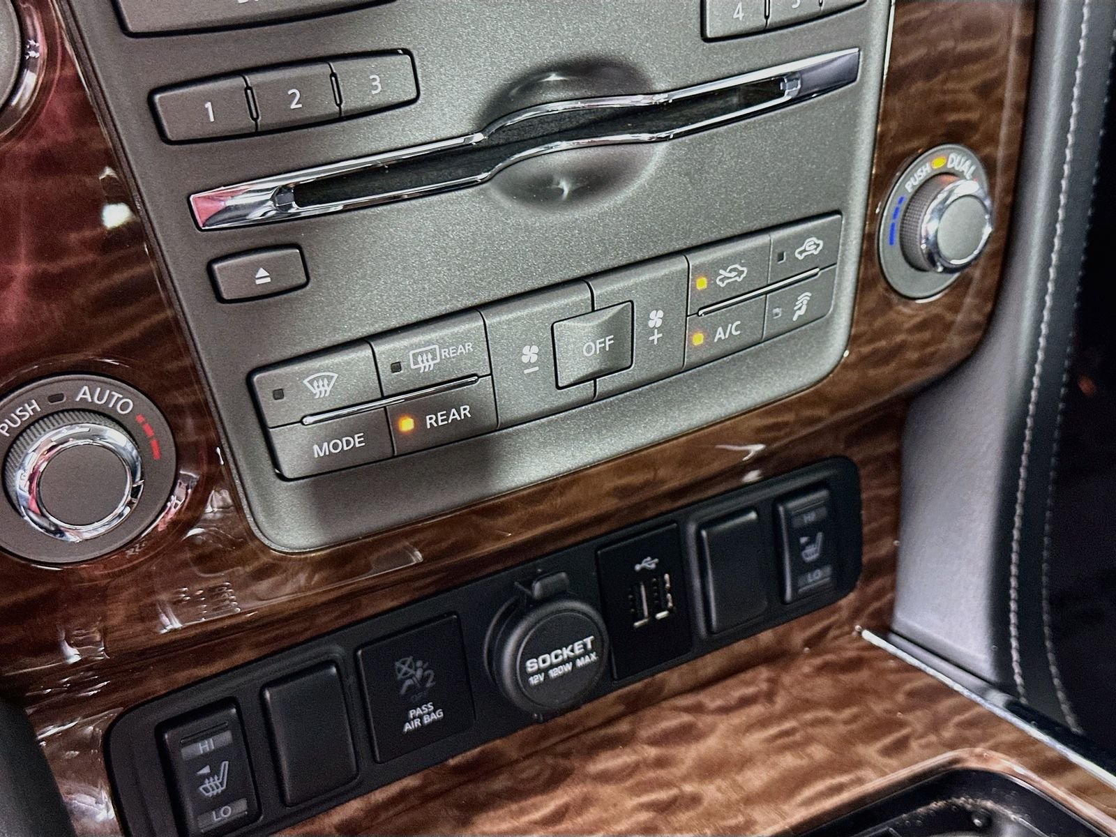 Used 2019 Gun Metallic Nissan SL image 16