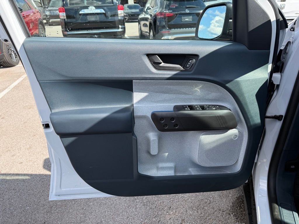 2025 Ford Maverick XLT - Photo 6