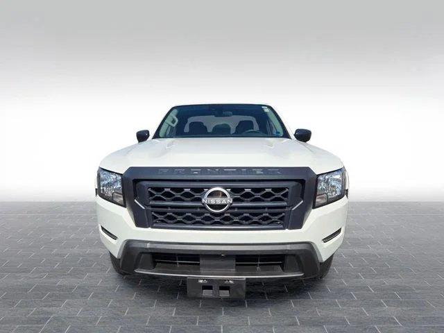 Used 2022 White Nissan S image 2