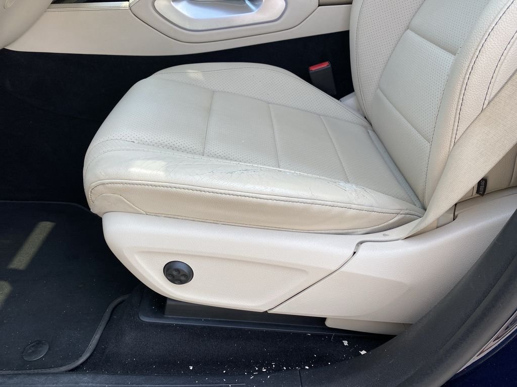 Used 2021 Blue Mercedes-Benz GLE 350 image 12