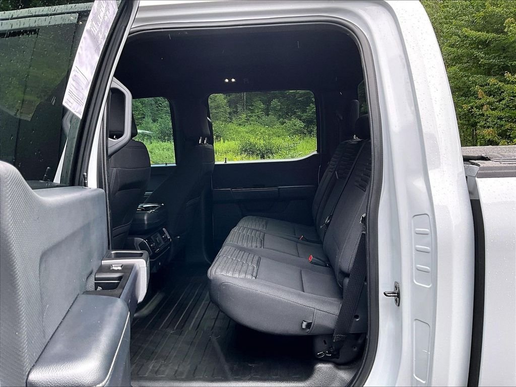 Used 2022 White Ford XL image 17
