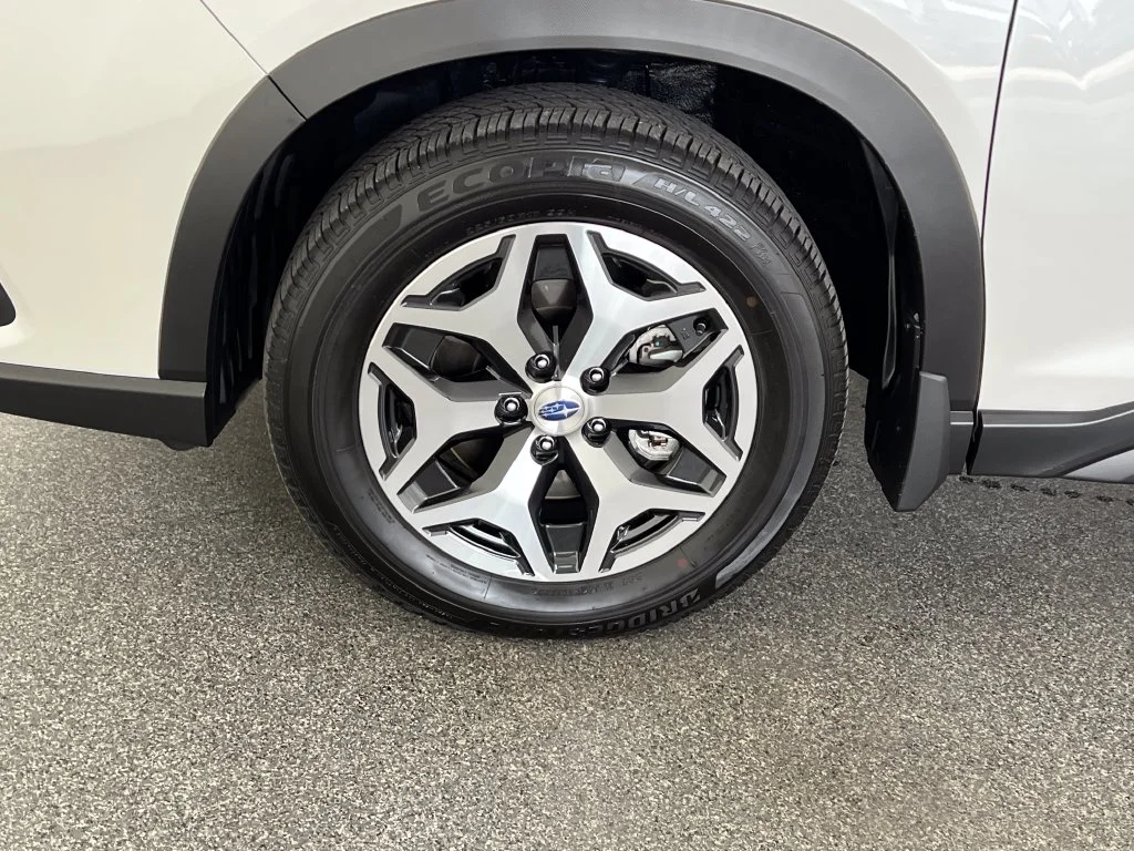 Certified Used 2023 White Subaru Premium image 28