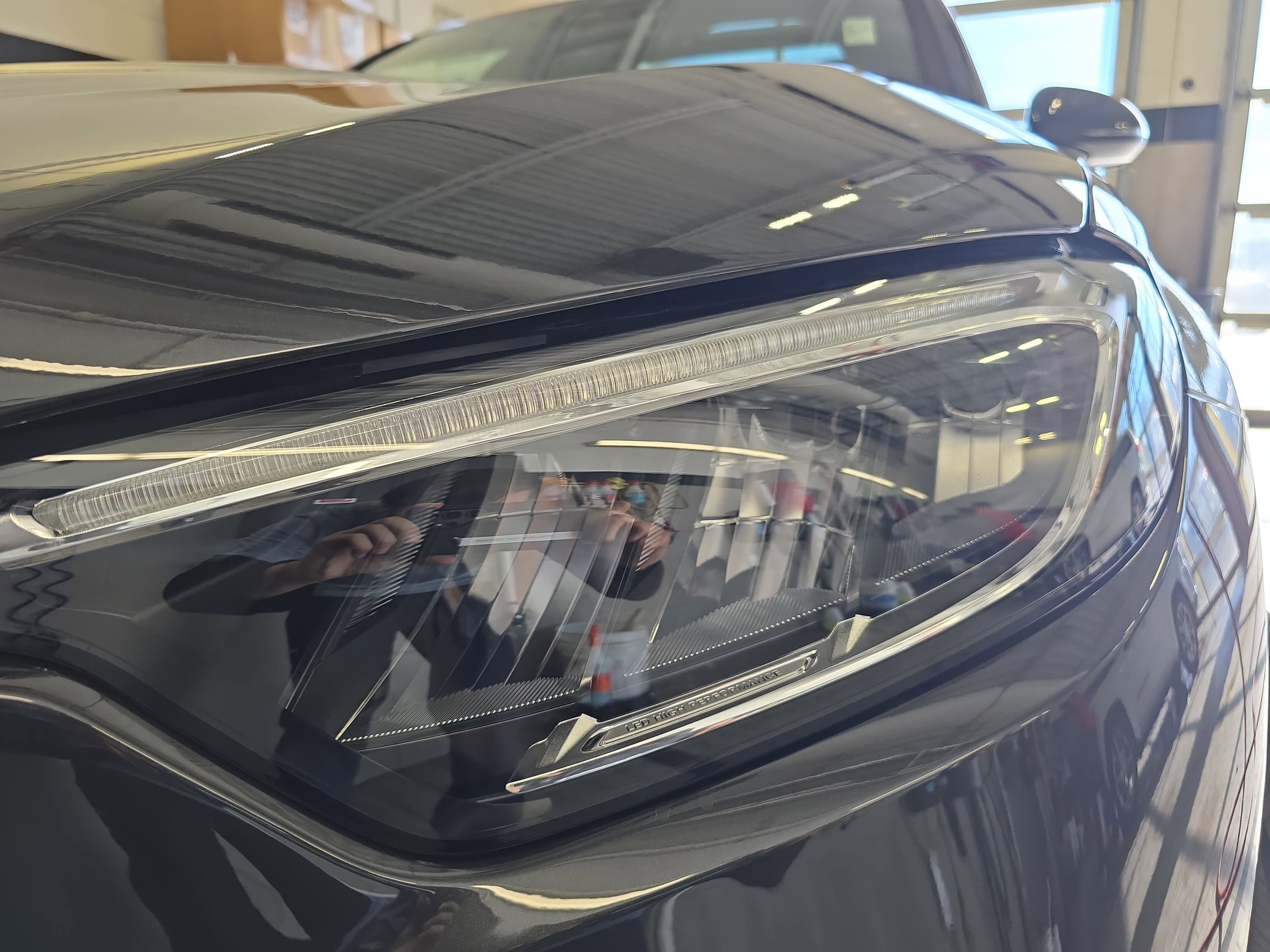 New 2026 Graphite Grey Metallic Mercedes-Benz GLC300 image 32