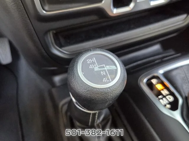 Used 2024 Silver Jeep Sport S image 25