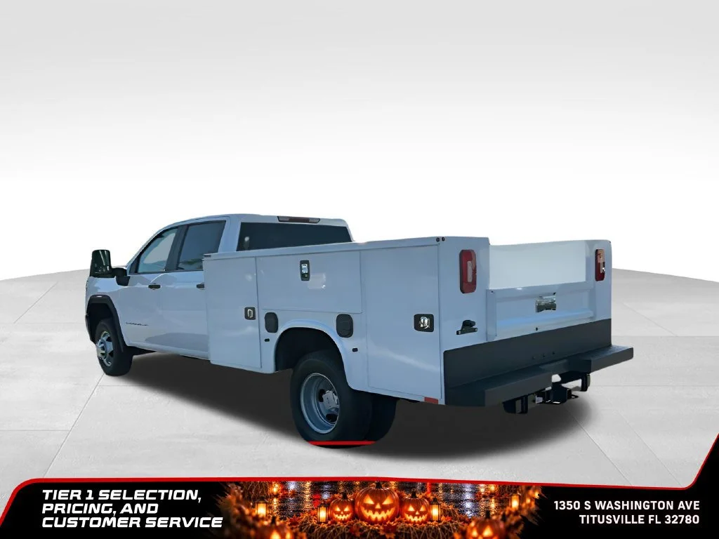 New 2026 Summit White GMC Pro image 4