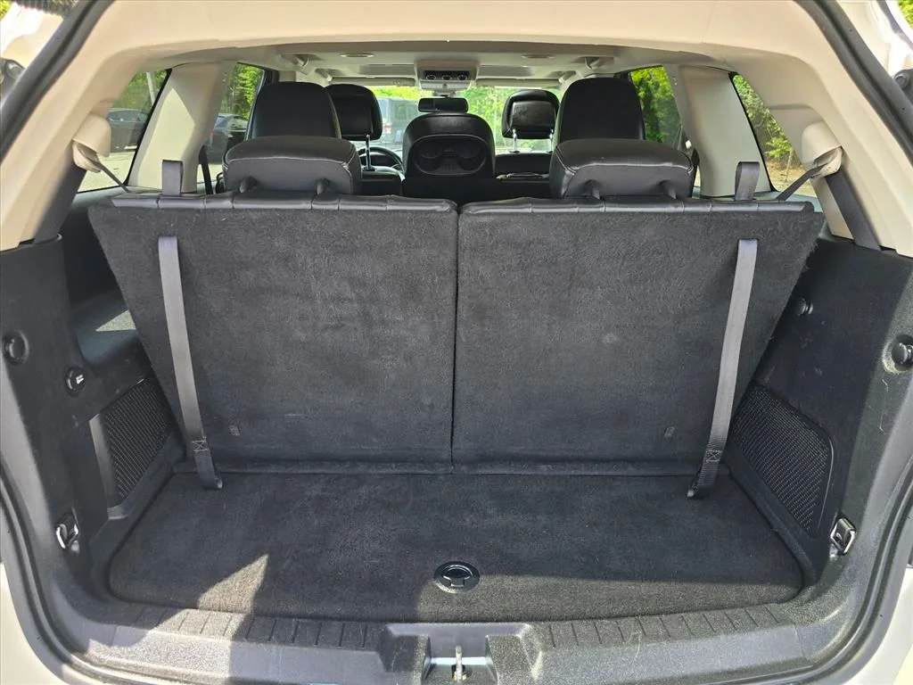 Used 2019 White Dodge Crossroad image 26