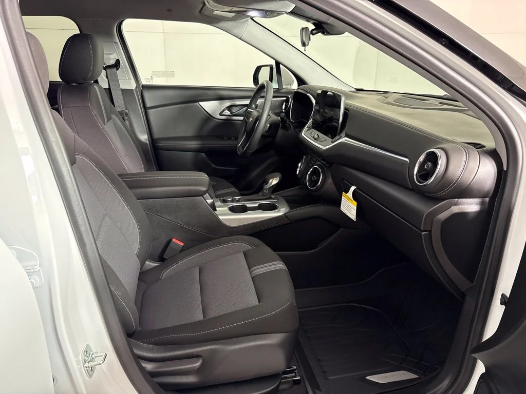 Used 2026 White Chevrolet LT image 20