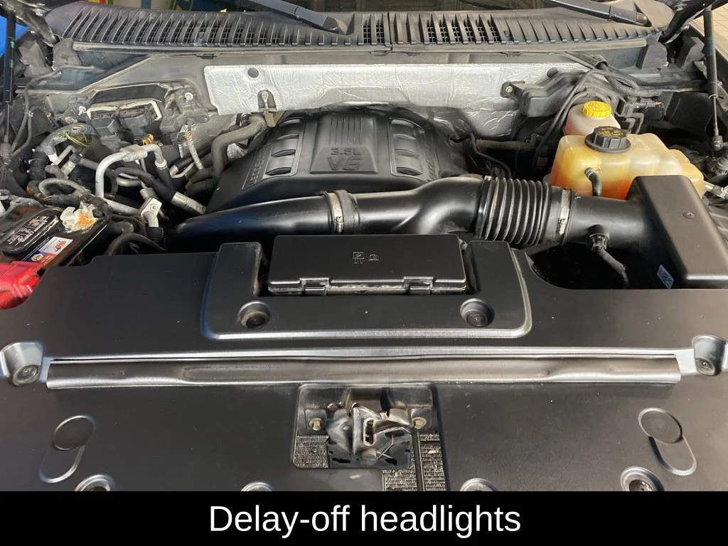 Used 2016 Gray Ford XLT image 24