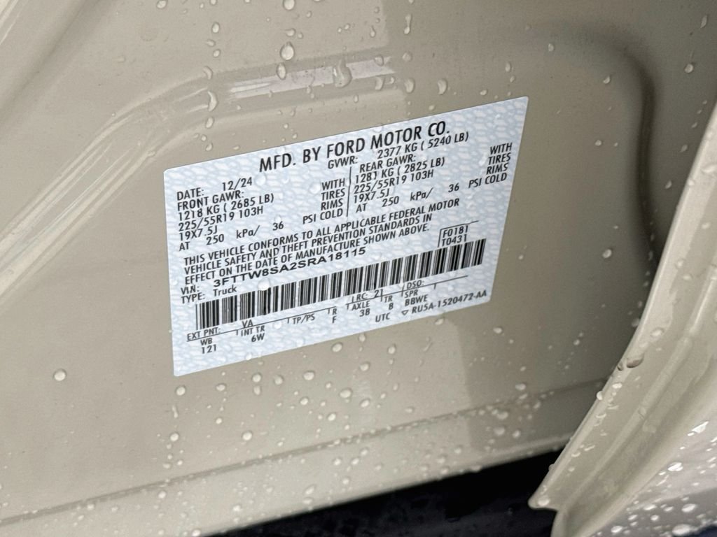 Used 2025 Sand Ford Lariat image 33