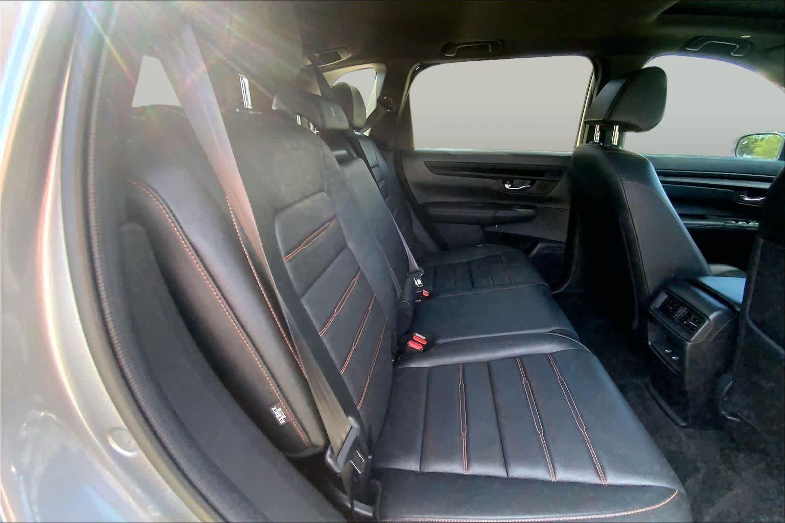 Used 2025 Solar Silver Metallic Honda Sport-L image 19