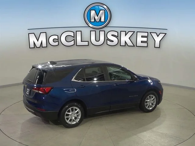 Certified Used 2022 Blue Chevrolet LT image 4