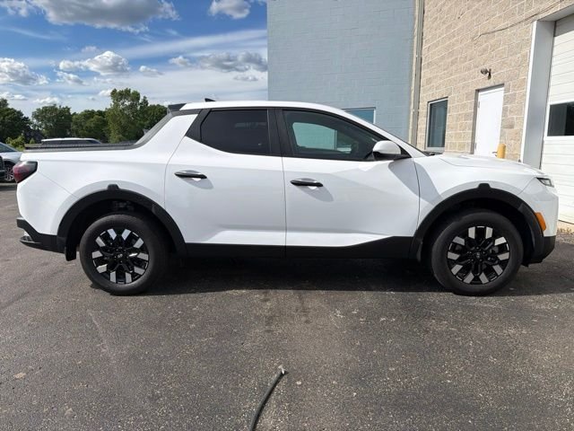Used 2025 Atlas White Hyundai SE image 2