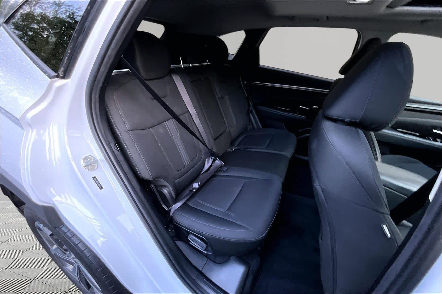 Used 2022 Quartz White Hyundai SEL image 20