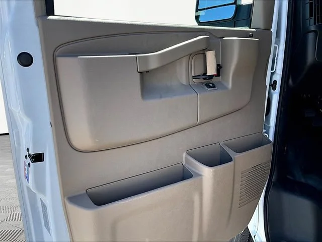 2026 Chevrolet Express Cargo Work Van - Photo 18