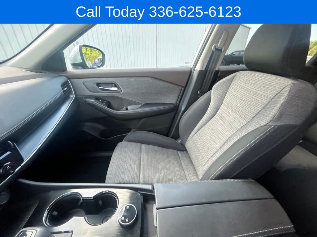 Used 2022 Silver Nissan SV image 24