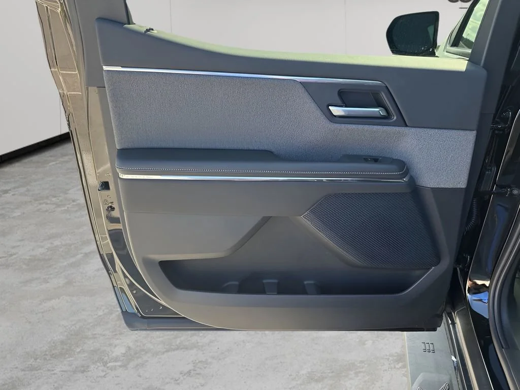 New 2026 Onyx Black GMC Elevation Extended Range image 20
