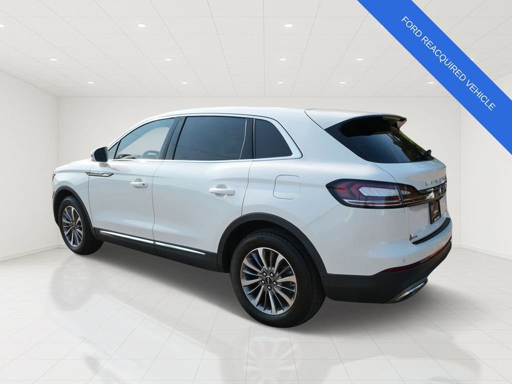 Used 2023 White Lincoln Reserve image 4