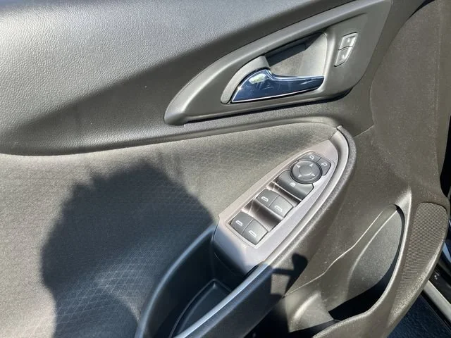 2022 Chevrolet Malibu RS - Photo 21