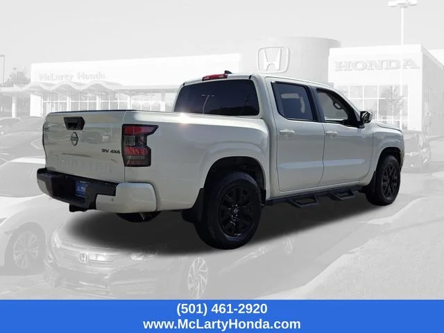 Used 2023 Glacier White Nissan SV image 5