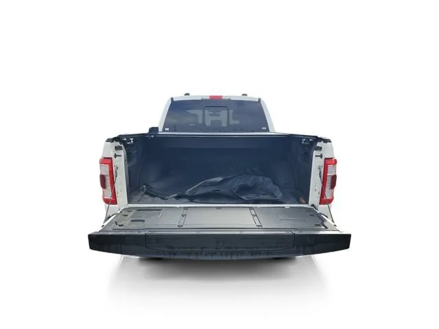 Used 2021 White Ford Lariat image 29