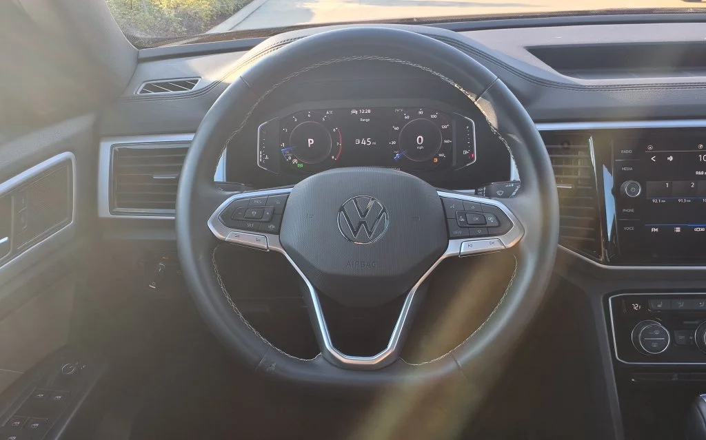 Used 2022  Volkswagen 3.6L V6 SE w/Technology image 20