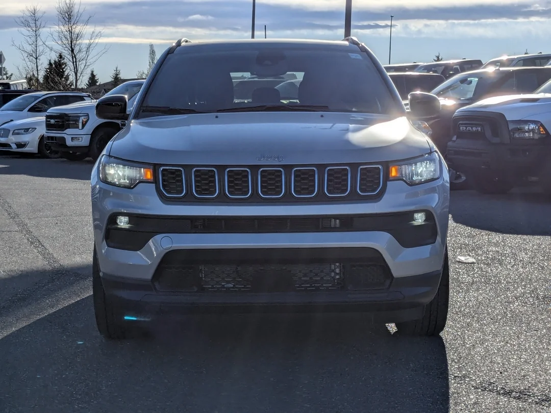 New 2026 Silver Jeep North - - 4x4 - Panoramic Sunroof - Alpine Audio - Adaptive Cruise - Power Liftgate & More! image 3