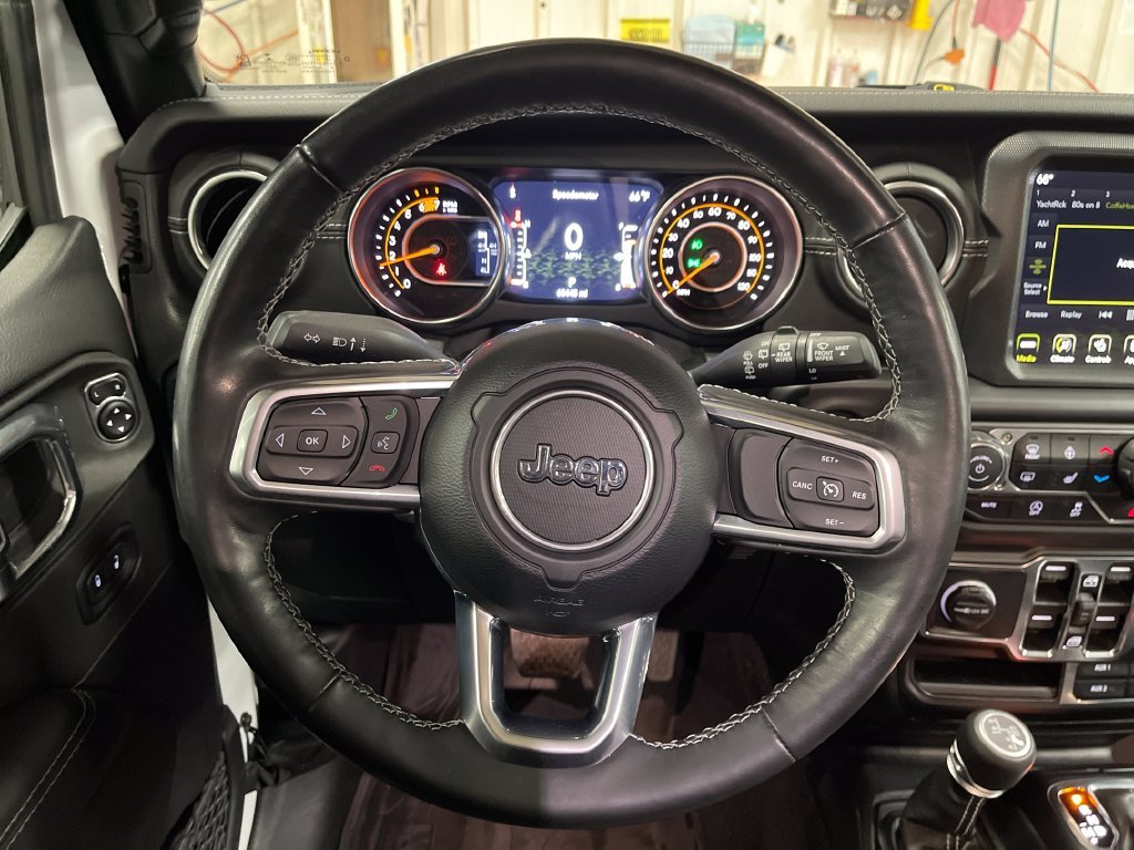 Used 2023 White Jeep Sahara image 20