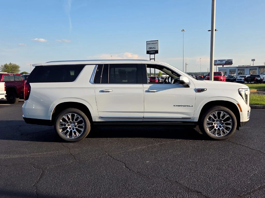 Used 2026 Glacier White Tricoat GMC Denali image 16