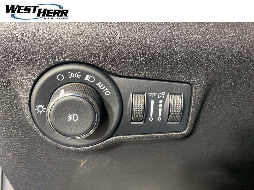 Used 2026 Hydro Blue Pearlcoat Jeep Limited Altitude image 44
