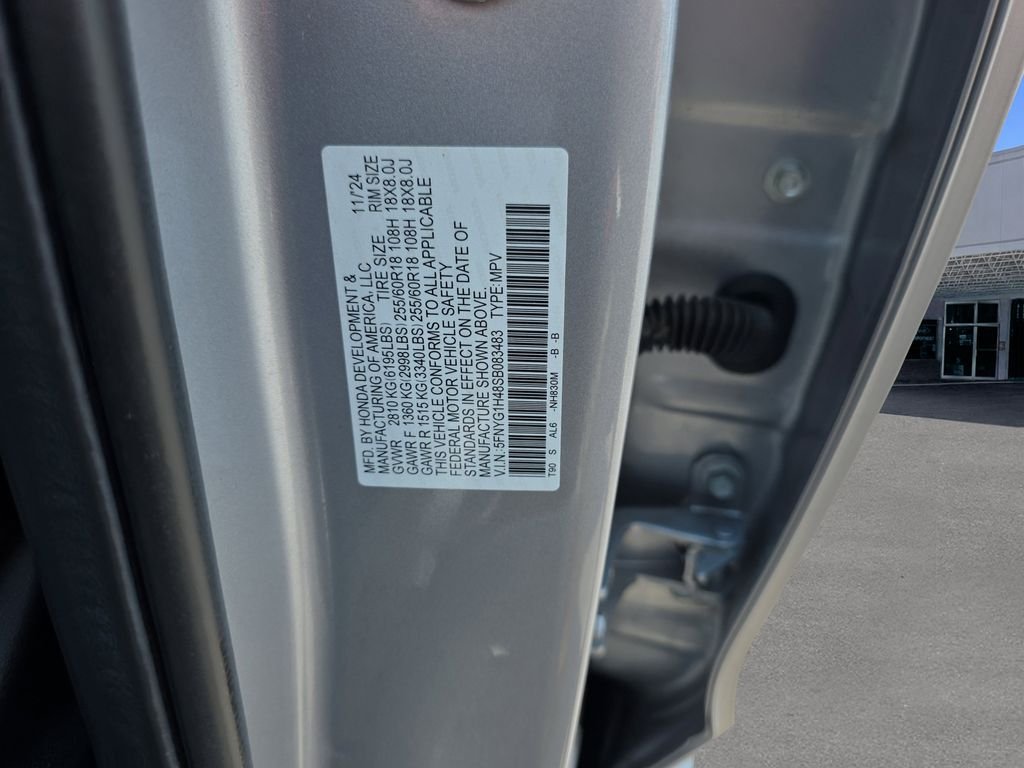 Used 2025 Lunar Silver Metallic Honda EX-L image 39