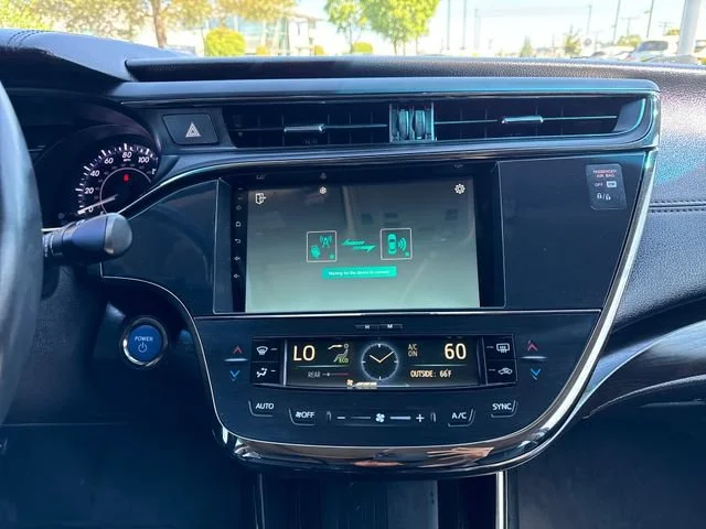 Used 2016 Mica Toyota XLE Premium image 22