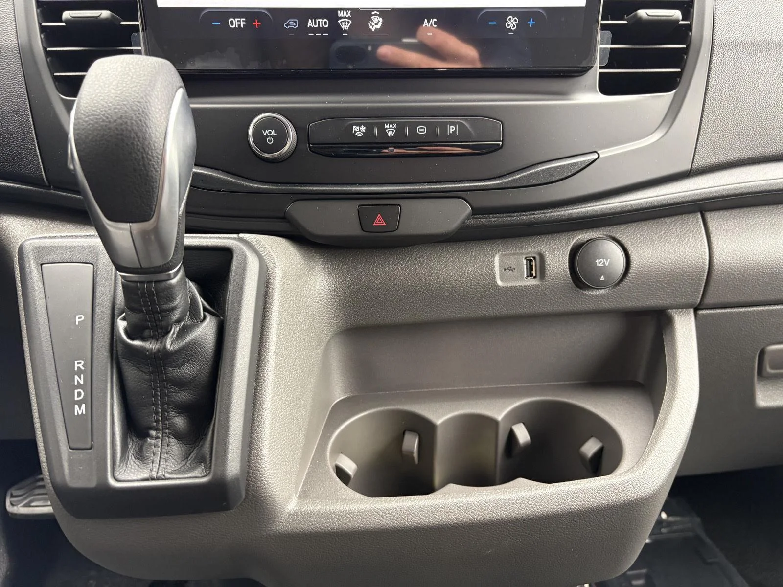 2026 Ford Transit Van Base - Photo 15